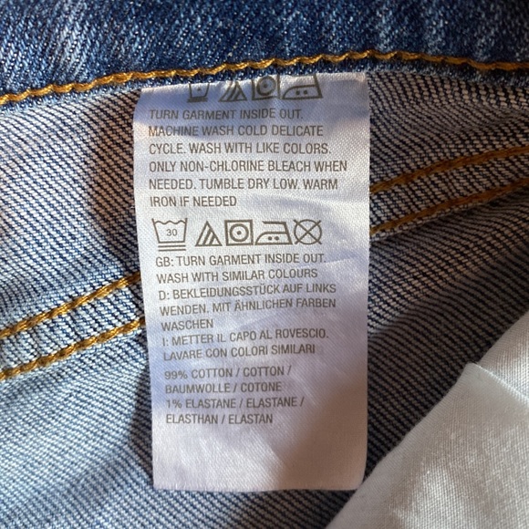 Candace Cameron Bure Jeans - Picture 6 of 11